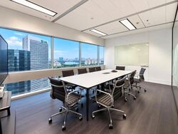 Gateway East (D7), Office #631901891